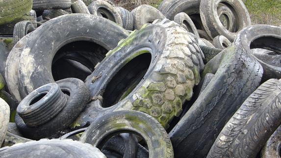 Loire-Atlantique - Collecte de pneus usagés sur le Pays d'Ancenis
