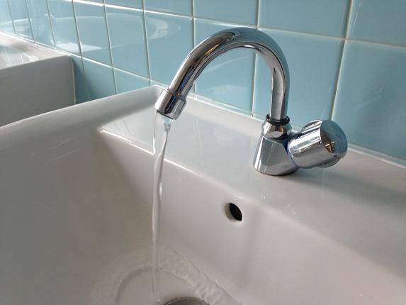 Etudes - Eau du robinet polluée pour près de trois millions de consommateurs