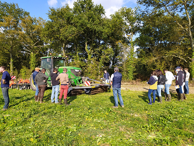 Des agriculteurs travaillent sur la réduction de l’usage du glyphosate. Exemple à Carquefou avec le groupe Dephy du bocage nantais.